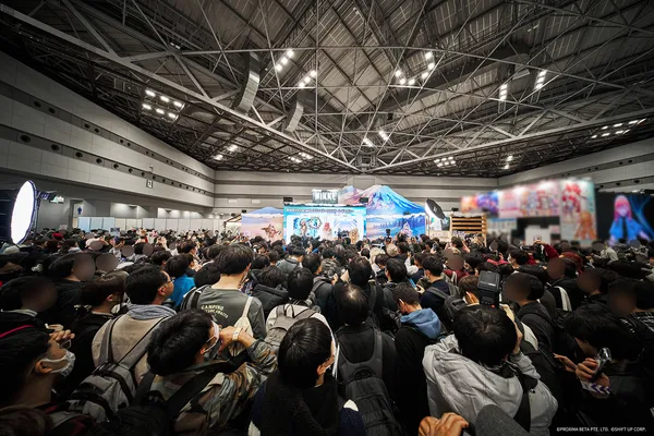 『勝利の女神：NIKKE』コミックマーケット107に出展、ディレクターステージなど多彩な企画で会場を席巻