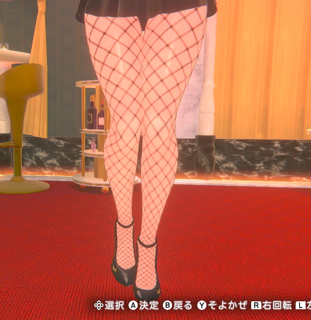 瑠那の網タイツ